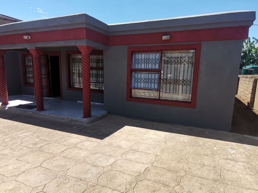 3 Bedroom Property for Sale in Lethlabile North West
